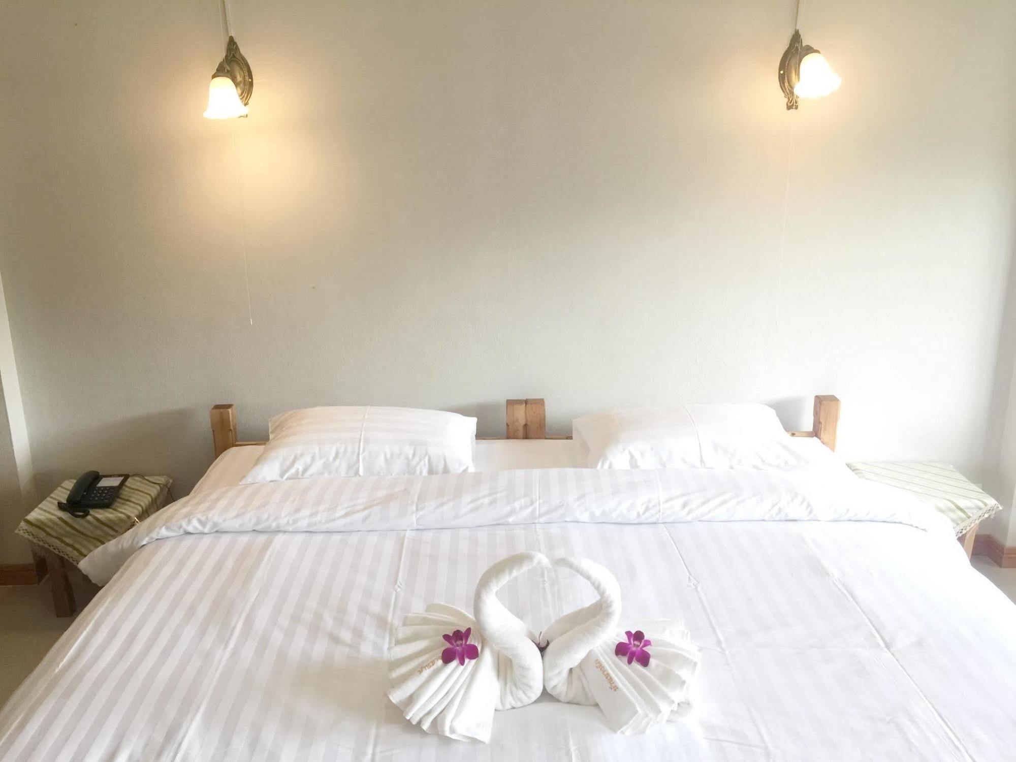 Baan Bangrak Residence Trang Ngoại thất bức ảnh